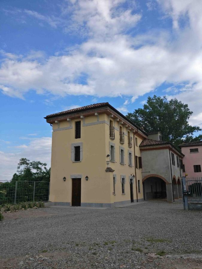 B&B Molinetto Piacenza Bagian luar foto
